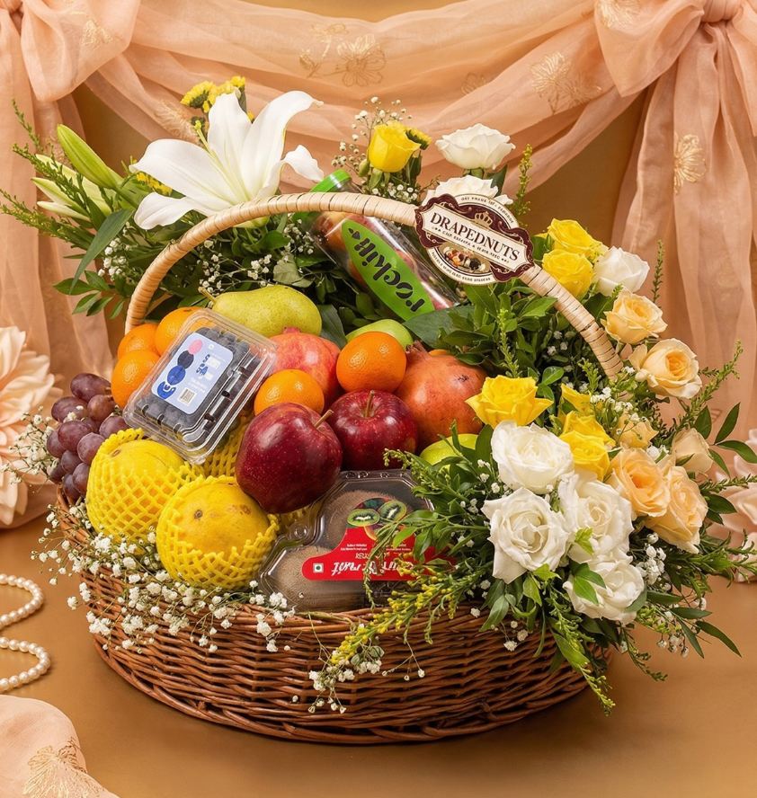 Luxury Fruit Hamper – Rocket Apple & Blueberry Premium Basket – Premium Fresh Fruit Gift Hamper by Drapednuts Mumbai