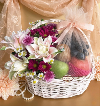 Kiwi, Black Grape & Pear Classic Fresh Fruit Hamper | Premium Gift Basket India