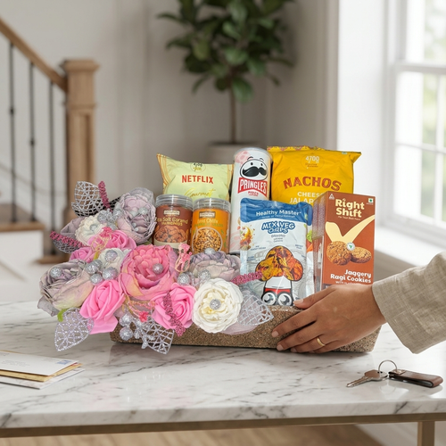 Bloom & Crunch Hamper
